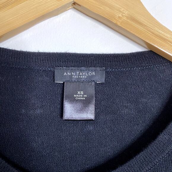 Ann Taylor Factory Tiered Ruffle Button Front Cardigan Sweater Size XS - Picture 3 of 5